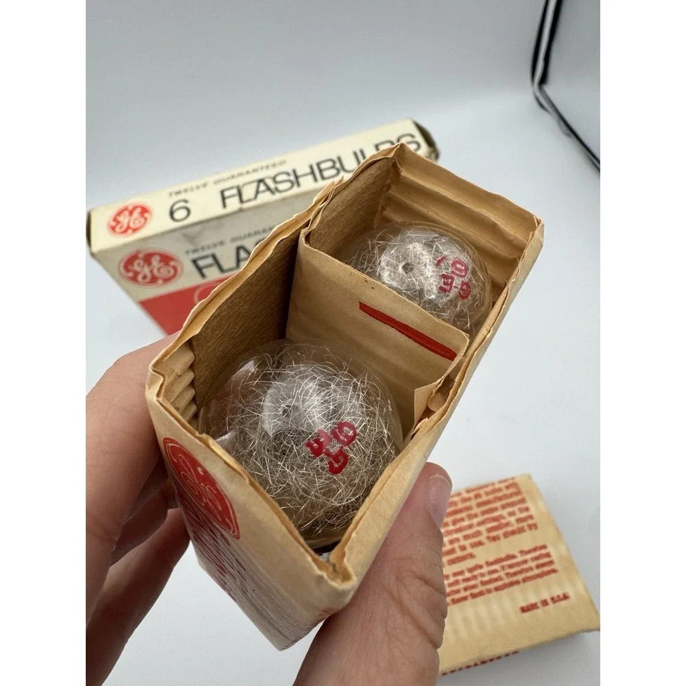 Vtg GE No. 6 Flashbulbs 8/12 Clear Bulbs w/ Original Box 1950s Photography USA